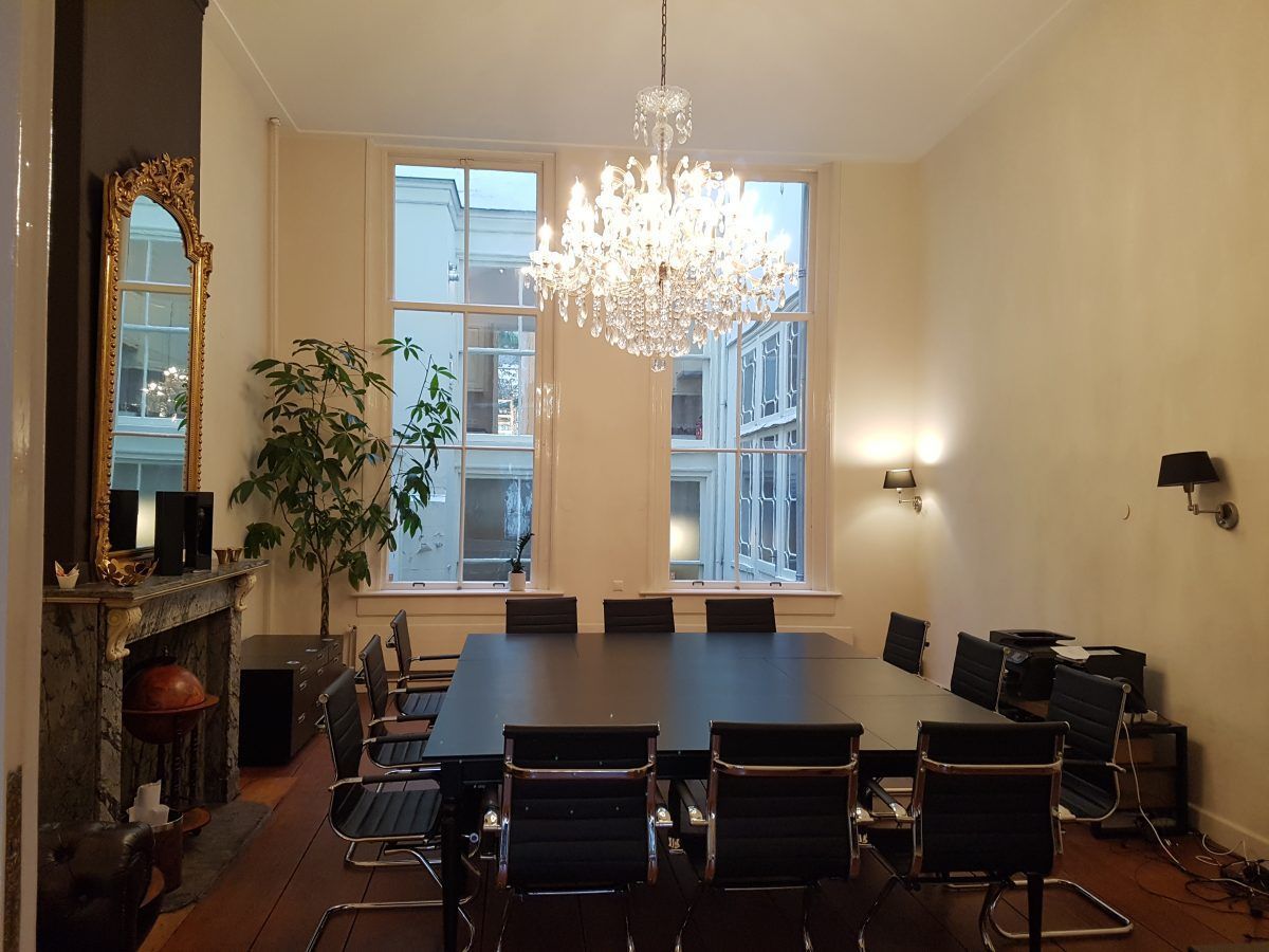 New meeting room for 20 people